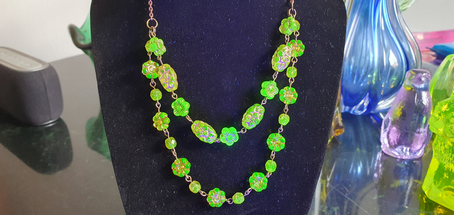 Czech Uranium glass necklace vaseline glass beads vintage jewelry #24082