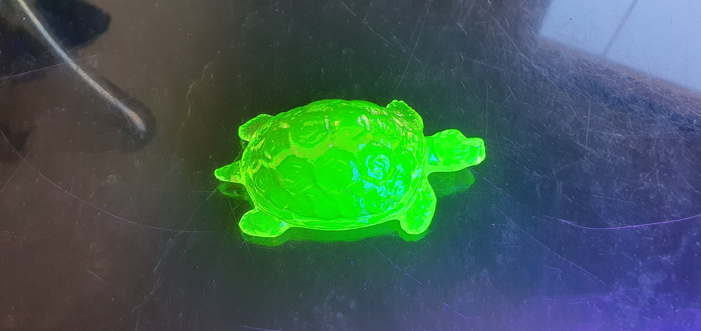 Uranium glass Turtle vaseline glass figure UV reactive