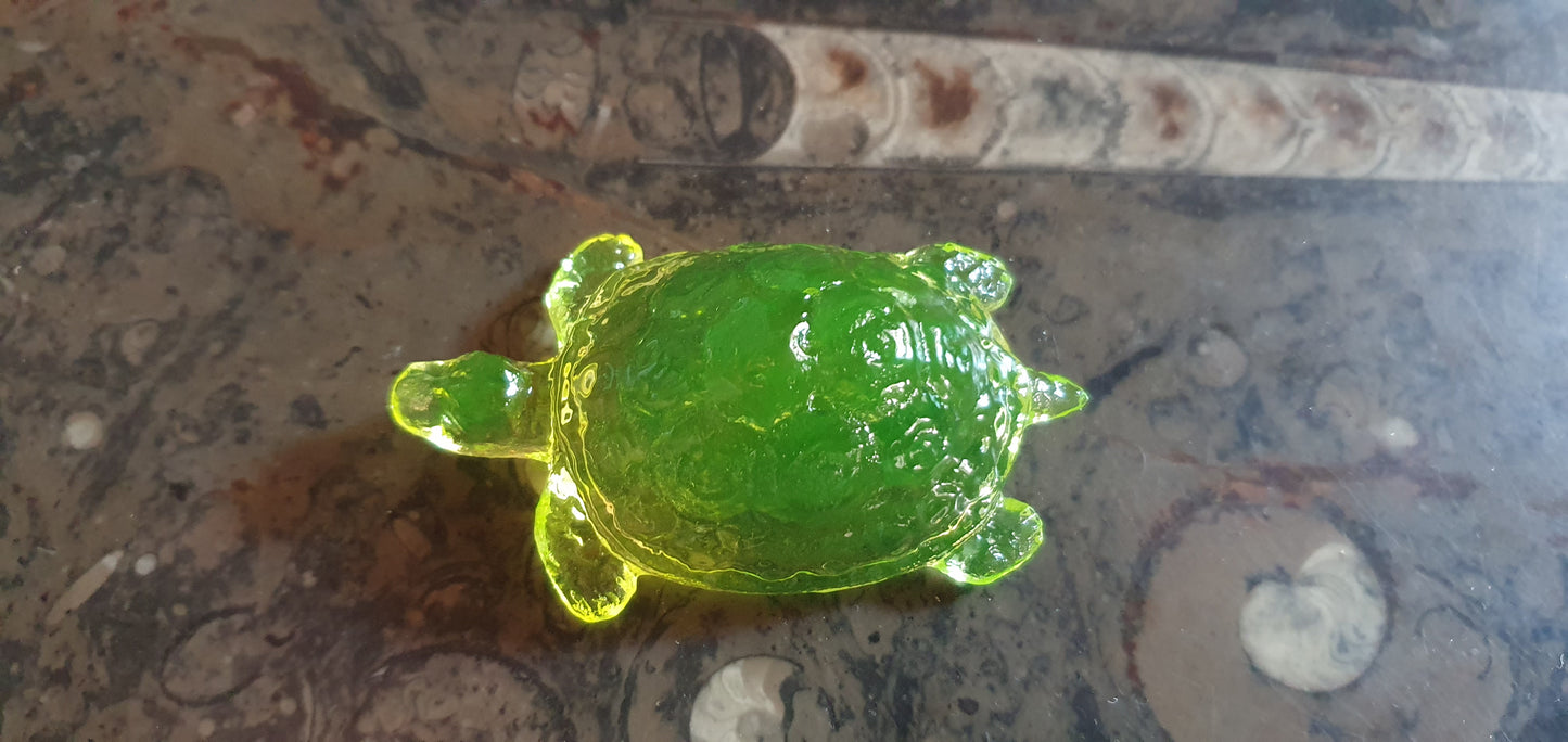 Uranium glass Turtle vaseline glass figure UV reactive