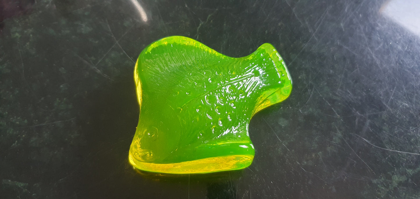 Glowing Uranium glass Fish figure collectible item