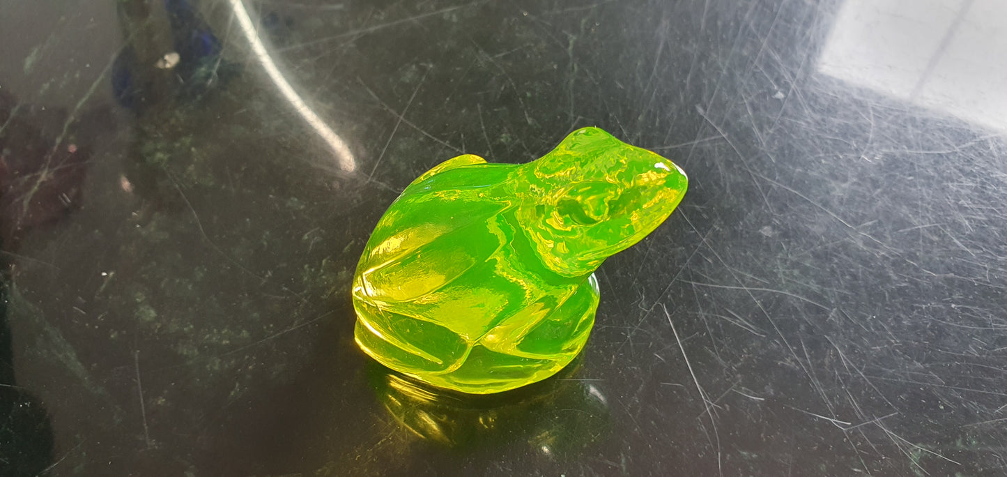 Frog Czech Uranium glass paperweight vaseline collectible item