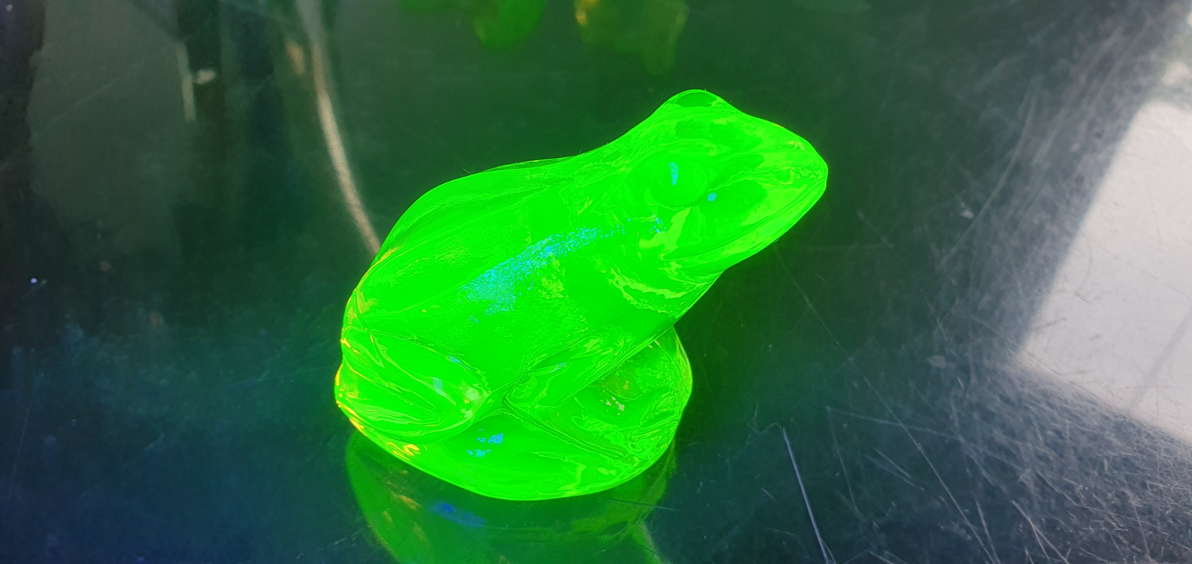 Uranium Glass Frog buying 2 Paperweight XL yellow-jkhdd