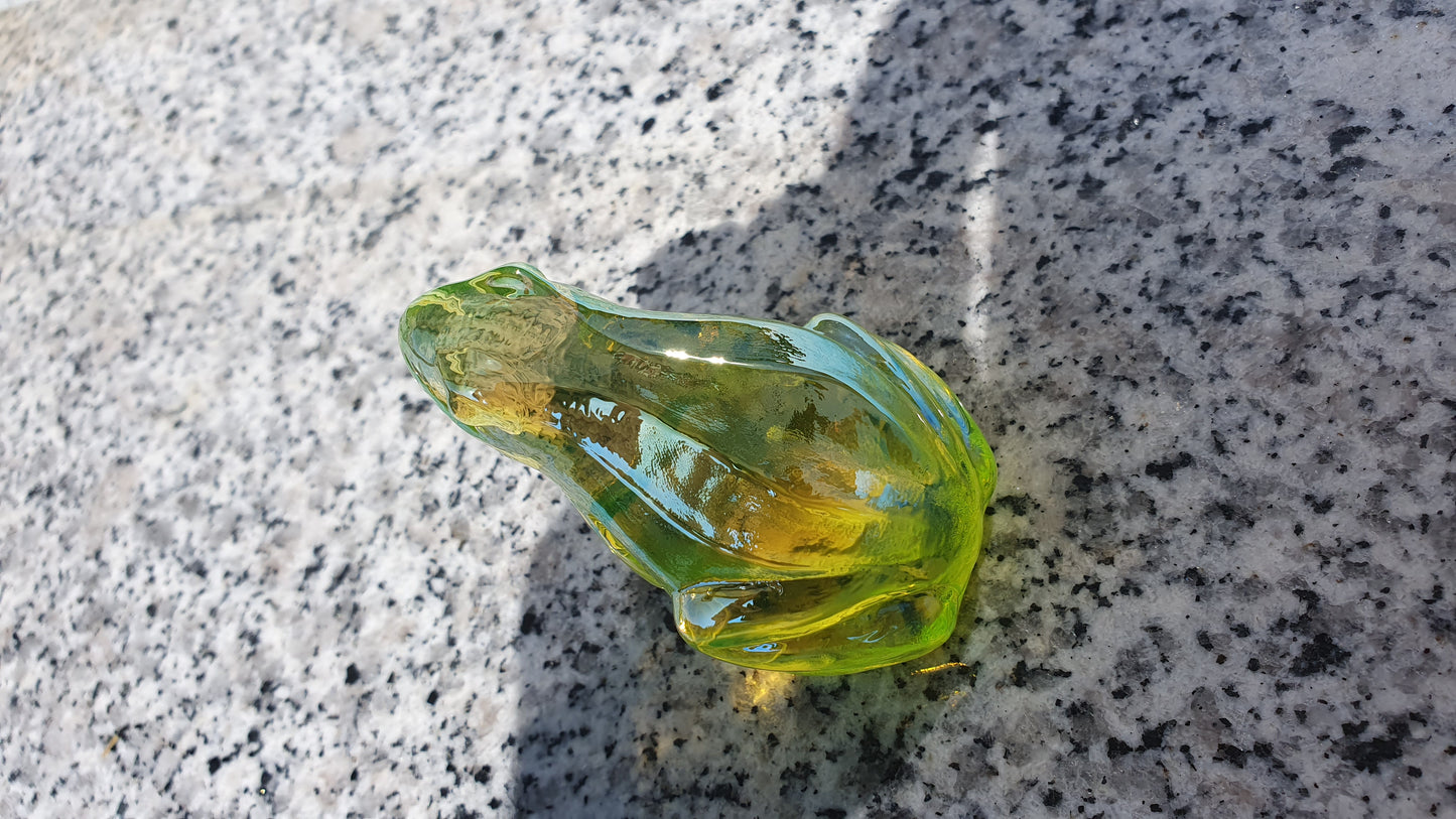 Metal coated Frog Czech Uranium glass paperweight vaseline collectible item