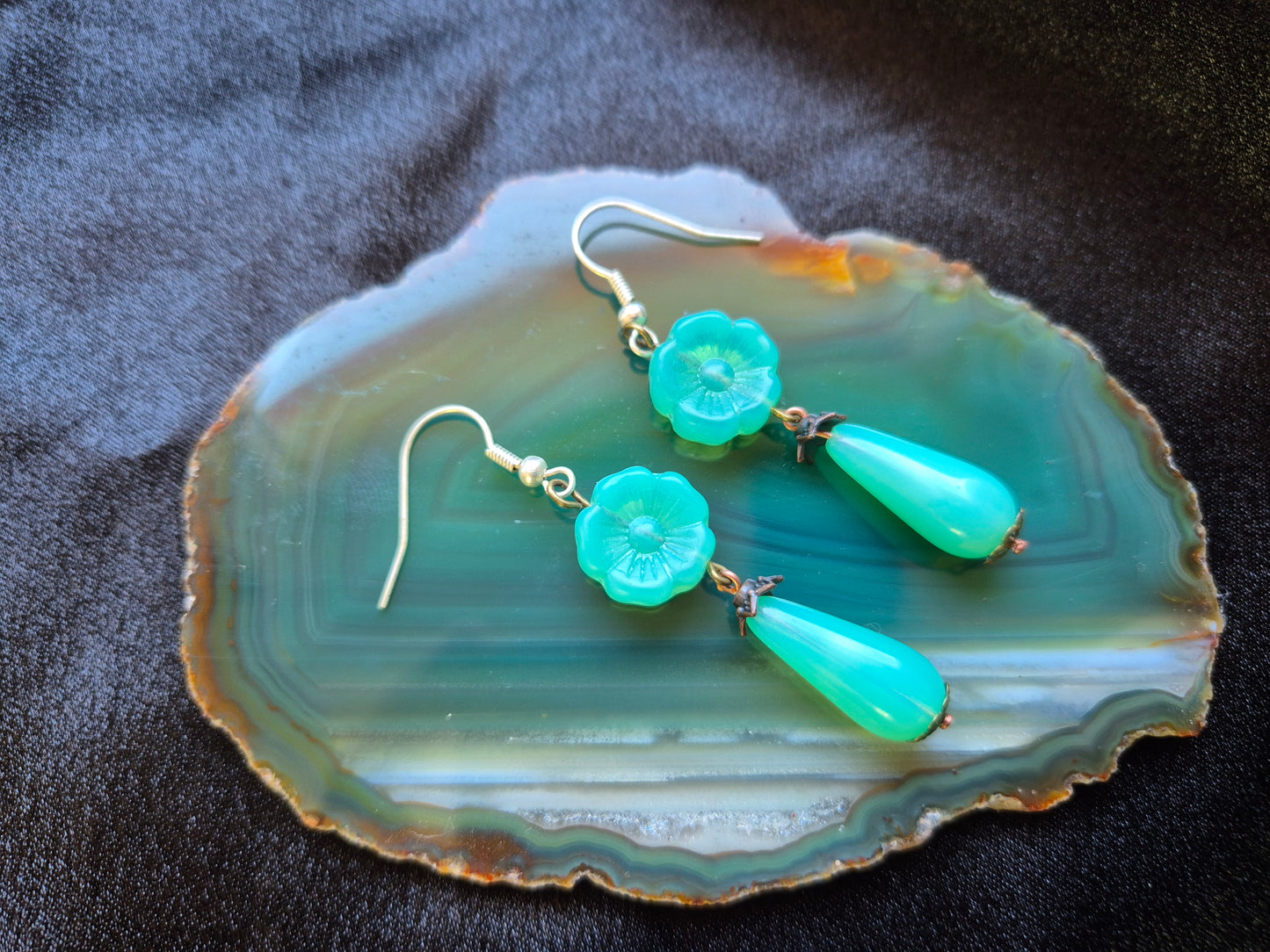 Czech glowing glass earrings vintage style #25102ER