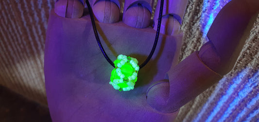 Czech Uranium glass necklace vaseline glass beads vintage jewelry #23006