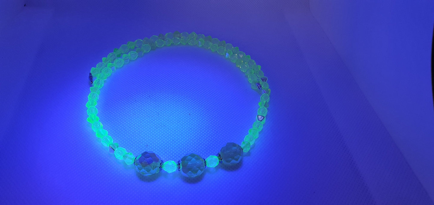 Czech Uranium glass necklace vaseline glass beads vintage jewelry #24030