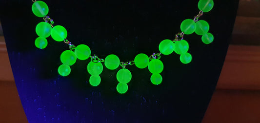 Czech Uranium glass necklace vaseline glass beads vintage jewelry #24035