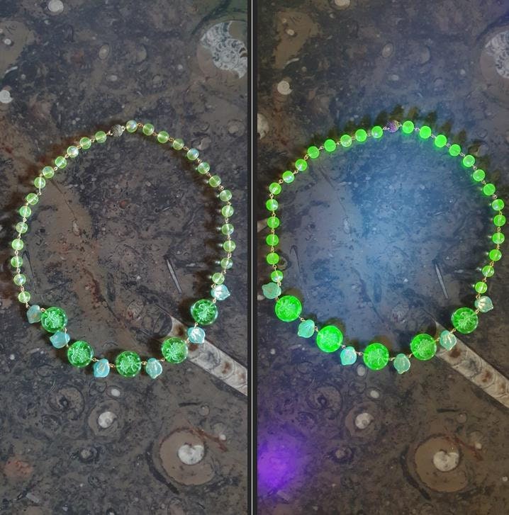 Genuine Uranium glass necklace vaseline beads vintage jewelry #24040