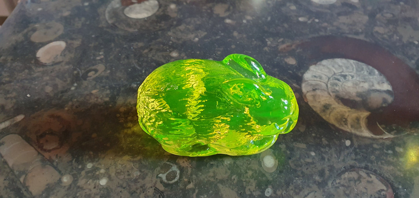 Rabbit Czech Uranium glass vaseline collectible item