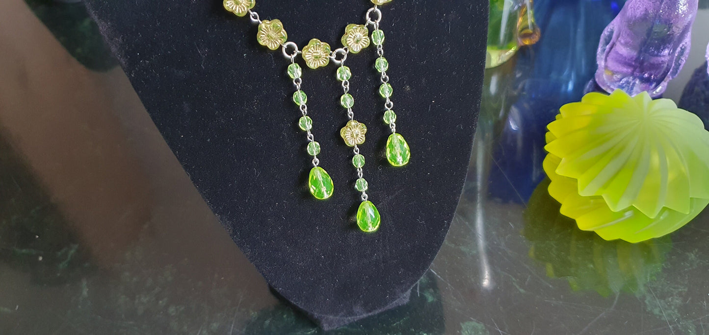 Czech Uranium glass necklace vaseline glass beads jewelry #24079