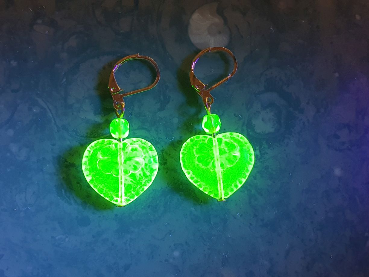 Uranium glass earrings heart shaped #24084