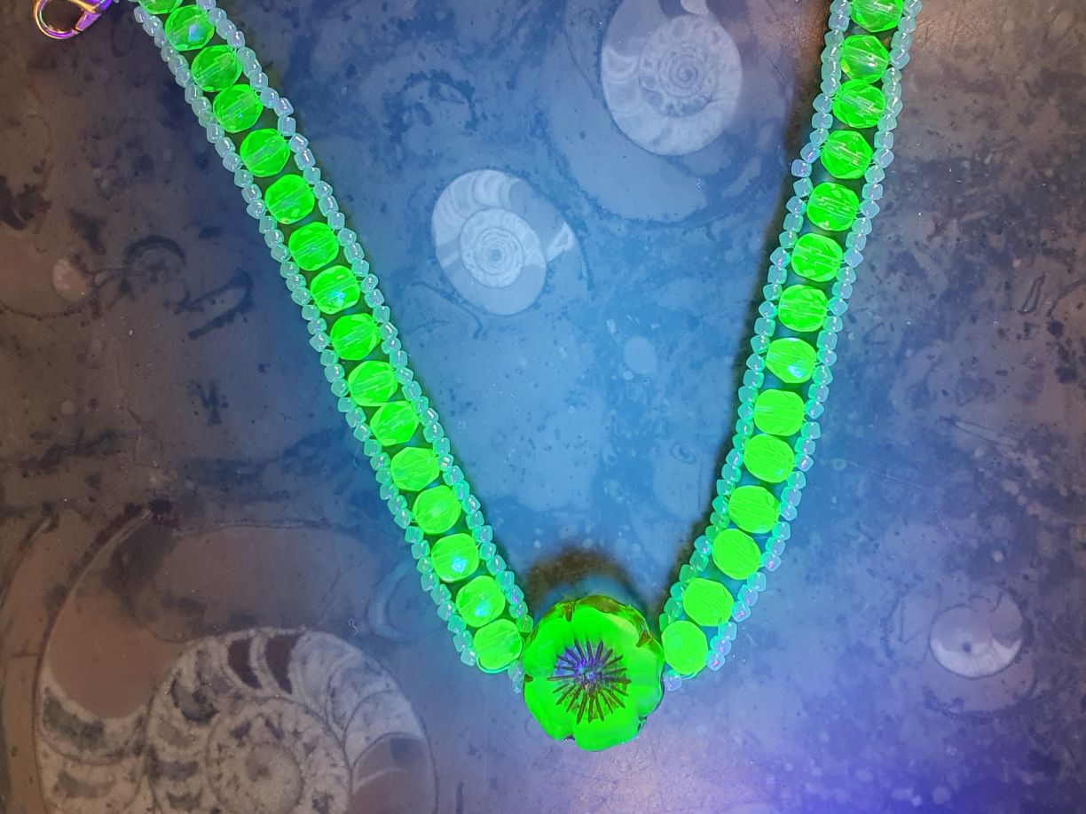 Czech Uranium glass bracelet vaseline glass beads vintage jewelry #24024